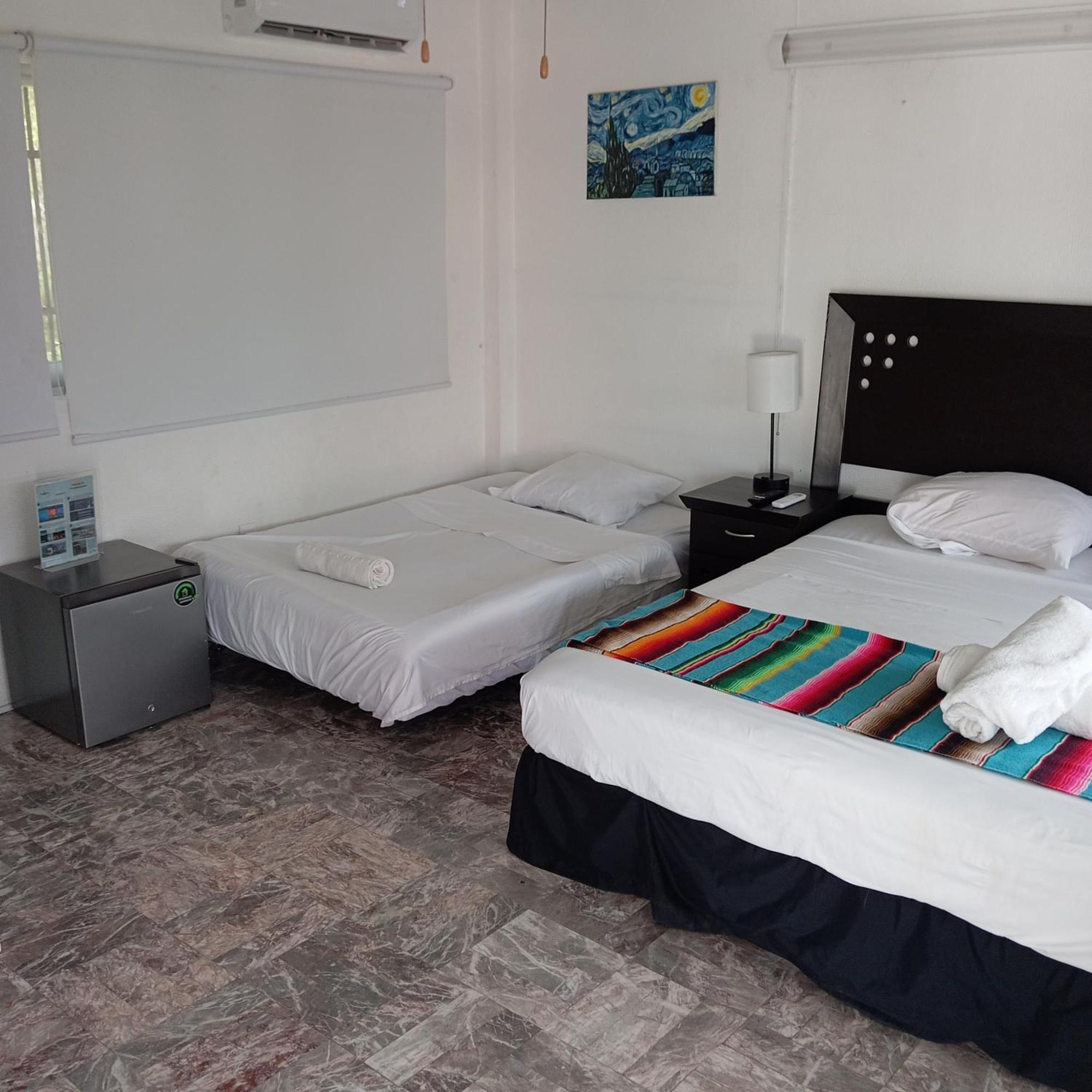 Casa Breizh Hotel อากาปุลโก ภายนอก รูปภาพ